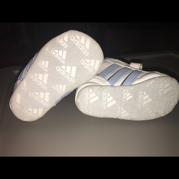 2 pairs Adidas crib shoes size 1 vintage - Picture 3 of 7